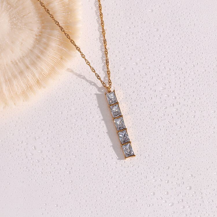 Thea Diamond Necklace - Artigo Importado