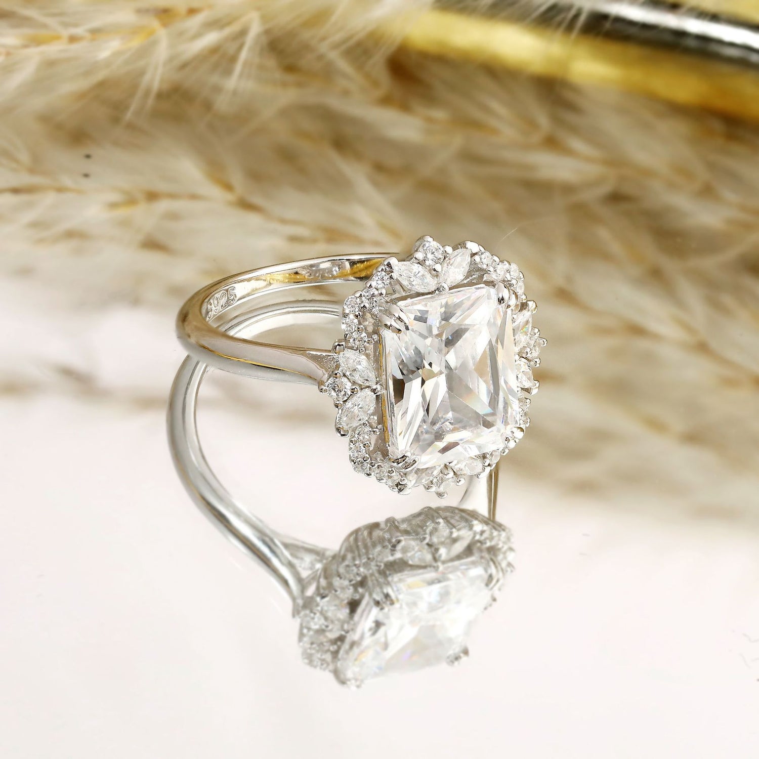 4 Karat Zircon 810 Square Diamond Sterling Silver Ring For Women - Artigo Importado